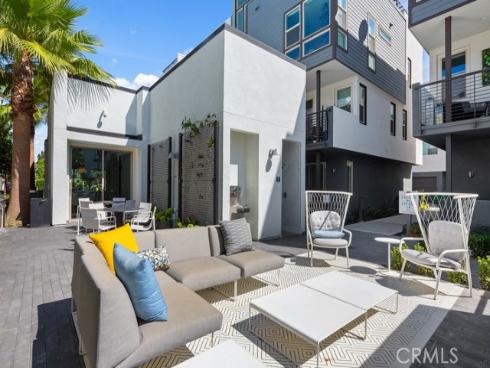 224  Placemark  , Irvine, CA