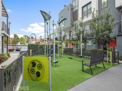 224  Placemark  , Irvine, CA