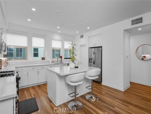 224  Placemark  , Irvine, CA