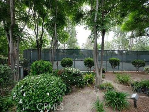 196  Pineview  , Irvine, CA