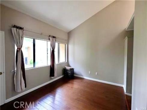 196 Pineview , Irvine, CA