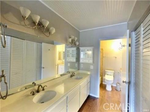 196 Pineview , Irvine, CA