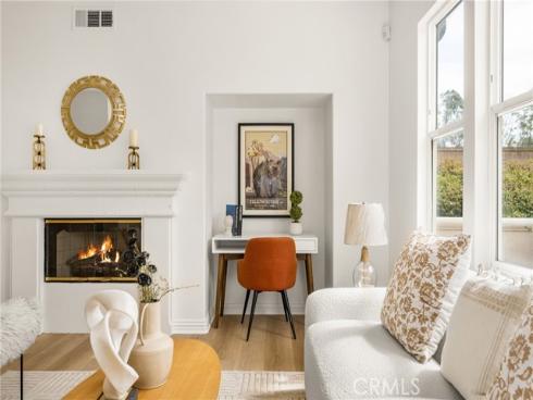 97 Sapphire 39 , Irvine, CA