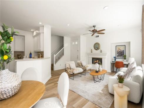 97 Sapphire 39 , Irvine, CA