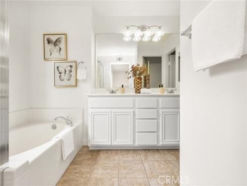 97 Sapphire 39 , Irvine, CA