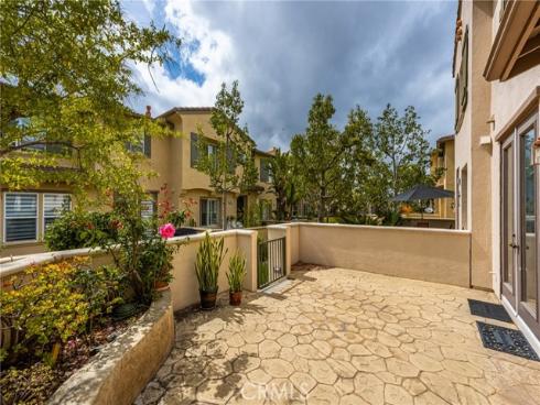 97 Sapphire 39 , Irvine, CA