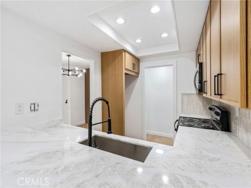 4214 Apricot 4214 Drive, Irvine, CA