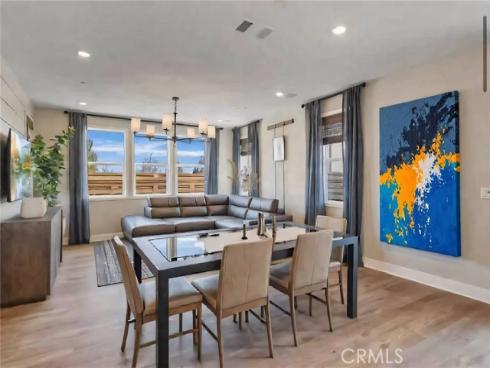 466  Lobata  , Irvine, CA