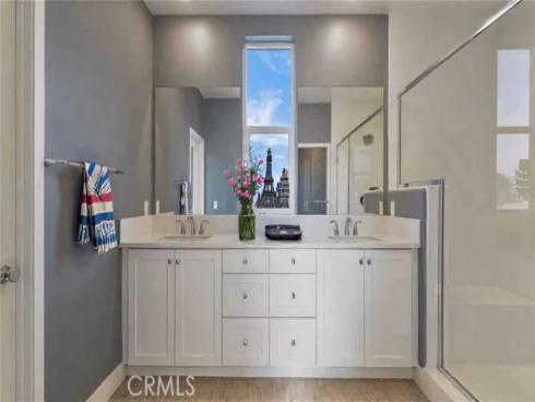 466  Lobata  , Irvine, CA