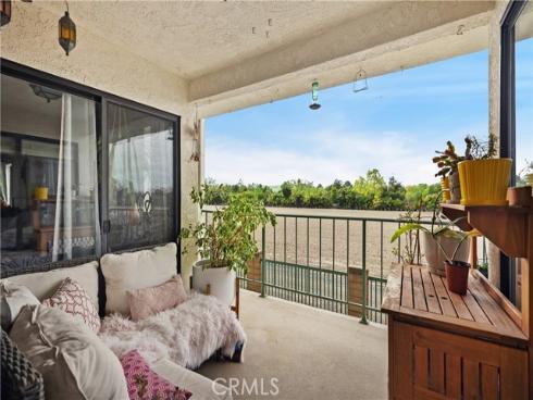 7112 Apricot 7112 Drive, Irvine, CA