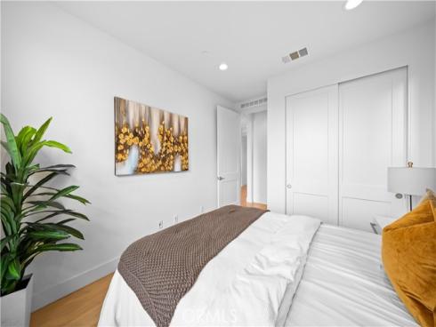 107 Somera , Irvine, CA