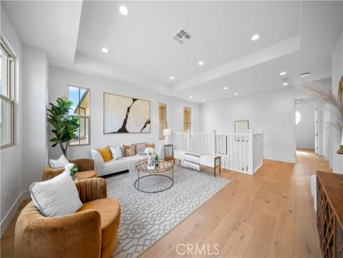 107 Somera , Irvine, CA