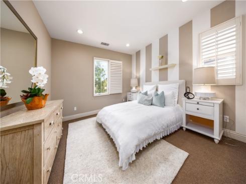 62 Mapleton , Irvine, CA