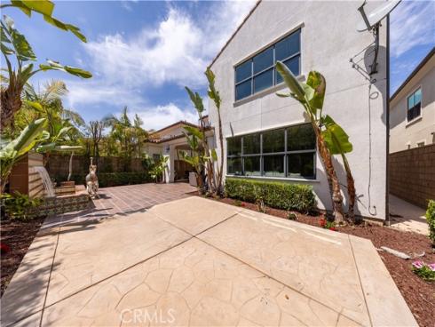 62  Mapleton  , Irvine, CA