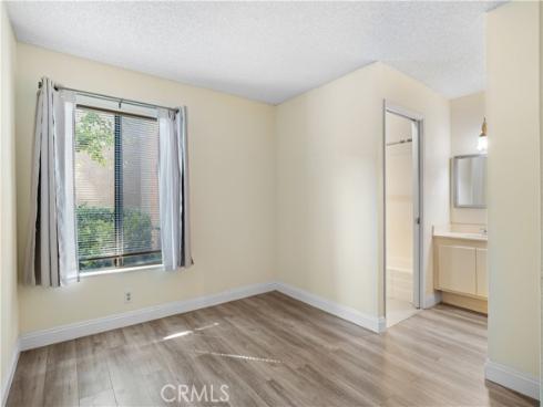 208  Orange Blossom  24 , Irvine, CA