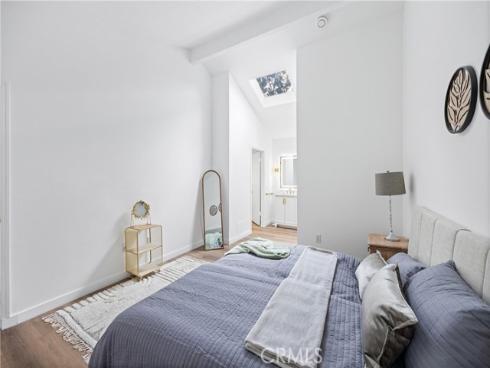 163  Pineview  , Irvine, CA