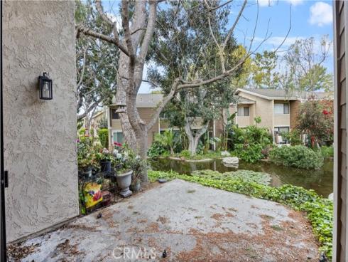 163  Pineview  , Irvine, CA