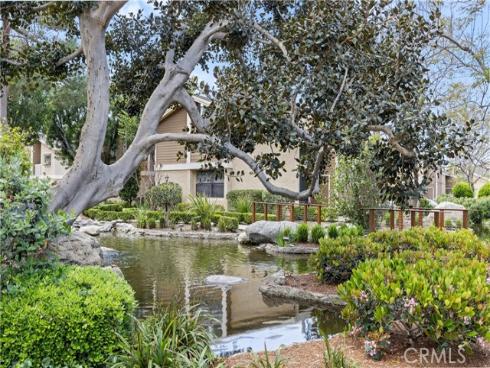 163  Pineview  , Irvine, CA