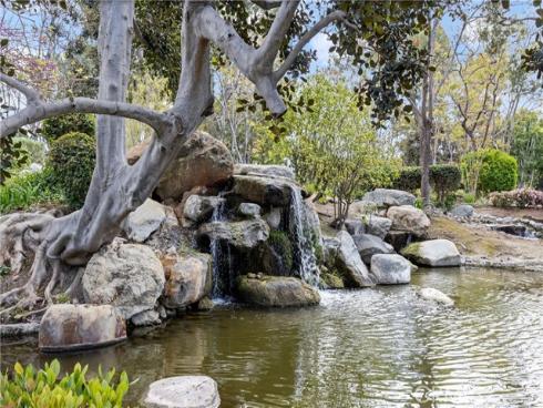 163  Pineview  , Irvine, CA