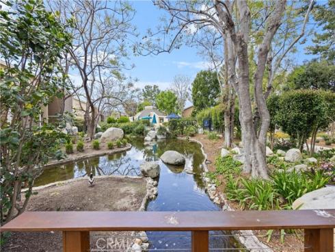 163  Pineview  , Irvine, CA