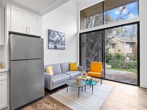 163  Pineview  , Irvine, CA