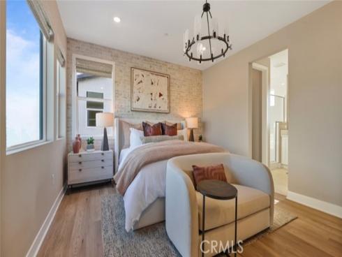 236 Knot , Irvine, CA