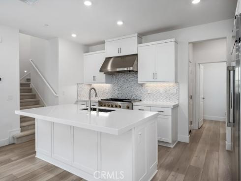 120 Zawn , Irvine, CA