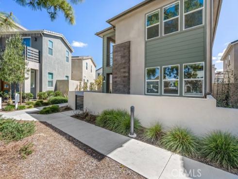 120 Zawn , Irvine, CA