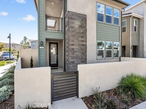 120 Zawn , Irvine, CA
