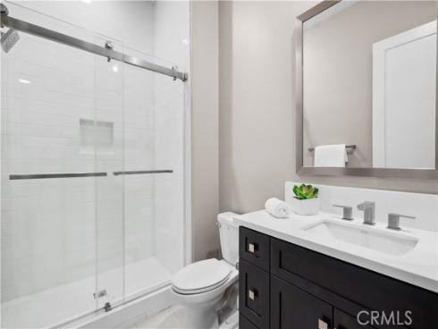 113  Pixel  , Irvine, CA