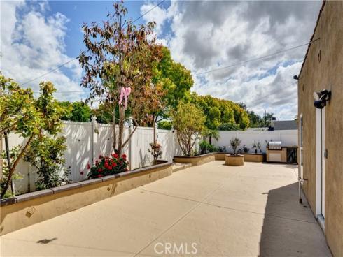 5321 Strasbourg Avenue, Irvine, CA