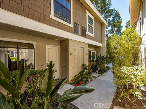 179 Pineview , Irvine, CA