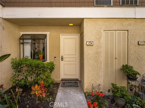 179 Pineview , Irvine, CA