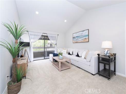 306 Streamwood , Irvine, CA