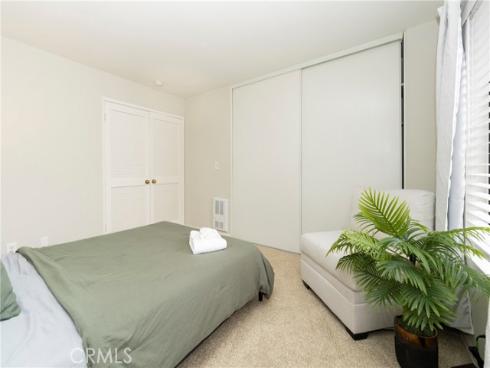 306 Streamwood , Irvine, CA