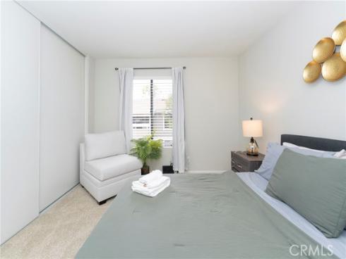 306 Streamwood , Irvine, CA