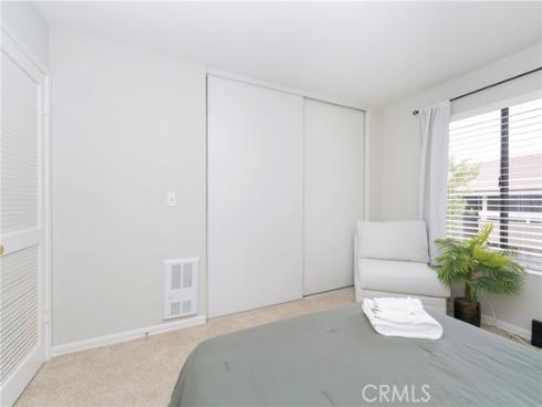 306 Streamwood , Irvine, CA