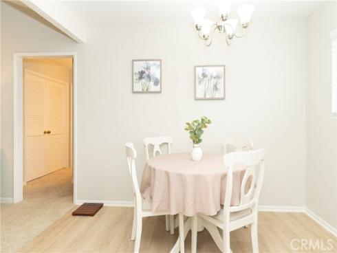 306 Streamwood , Irvine, CA