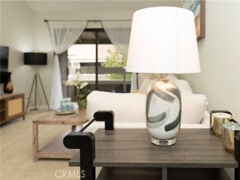 306 Streamwood , Irvine, CA