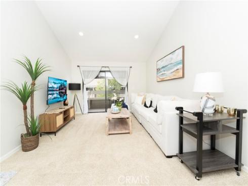 306 Streamwood , Irvine, CA