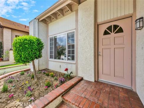 25  Bennington  , Irvine, CA