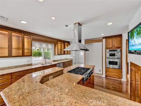 25  Bennington  , Irvine, CA