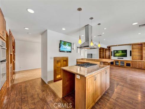 25  Bennington  , Irvine, CA