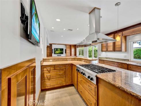 25  Bennington  , Irvine, CA