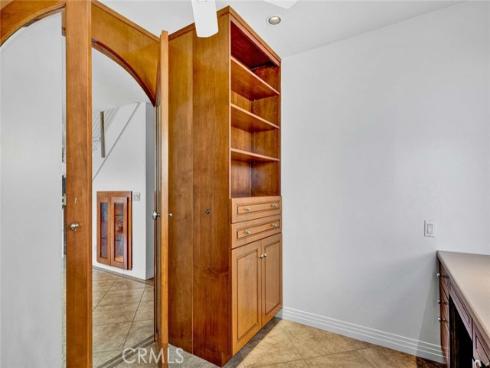 25  Bennington  , Irvine, CA