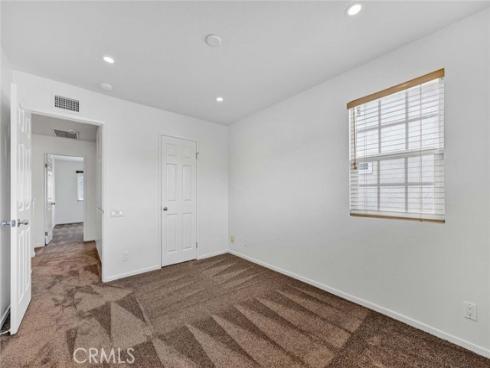 25  Bennington  , Irvine, CA