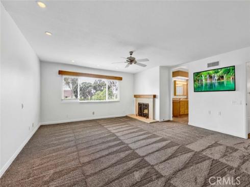 25  Bennington  , Irvine, CA