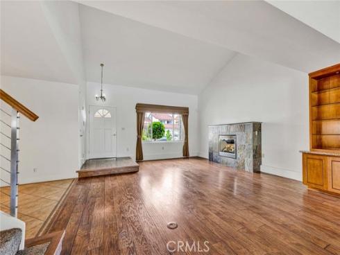 25  Bennington  , Irvine, CA