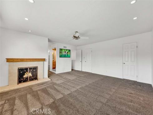 25  Bennington  , Irvine, CA