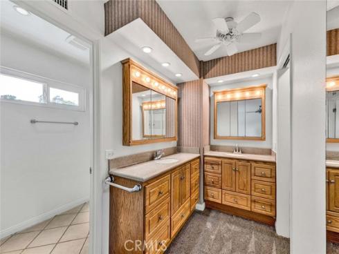 25  Bennington  , Irvine, CA